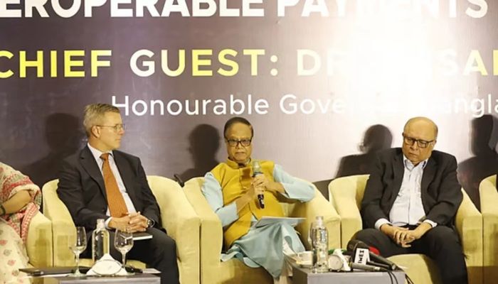 ব্যবসায়ীদের বাংলা কিউআর কোড বাধ্যতামূলক করা হচ্ছে: গভর্নর 