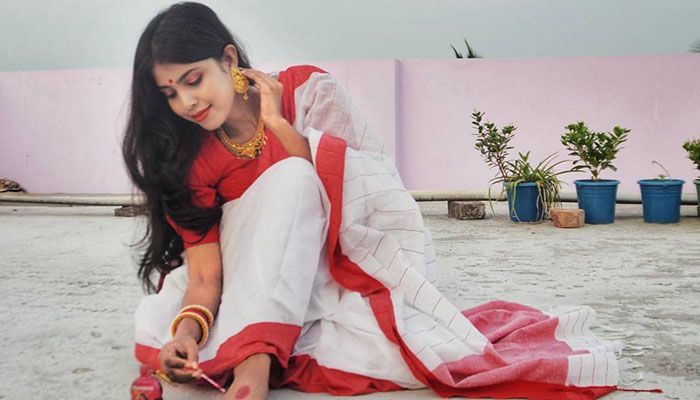 ফিরছে পুরনো সাজের অনুষঙ্গ