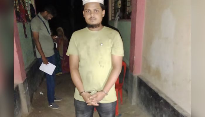 নুরাল পাগলার দরবার থেকে জেনারেটর চুরি করা যুবক গ্রেপ্তার