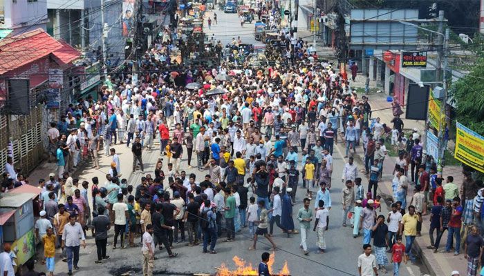 বাঁকখালীর অবৈধ স্থাপনা উচ্ছেদে বাধা, আরও এক মামলায় আসামি হাজারের বেশি
