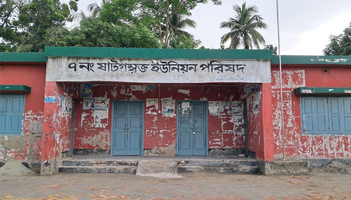 টিকা কার্ড সংকটে জন্ম নিবন্ধন বিড়ম্বনায় শত শত শিশু