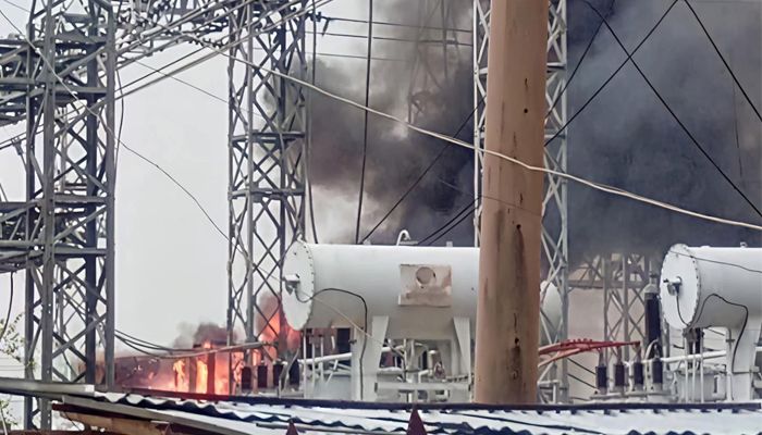  সাতক্ষীরায় পাওয়ার গ্রিডে ভয়াবহ বিস্ফোরণ, অগ্নিকাণ্ড