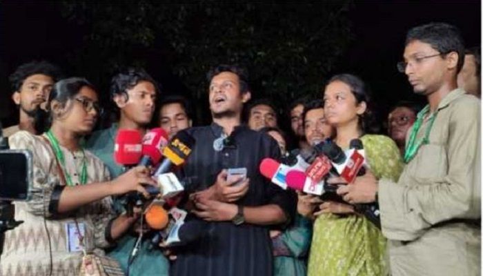 ভোট বর্জন করে পুনর্নির্বাচনের দাবি ৪ প্যানেলের