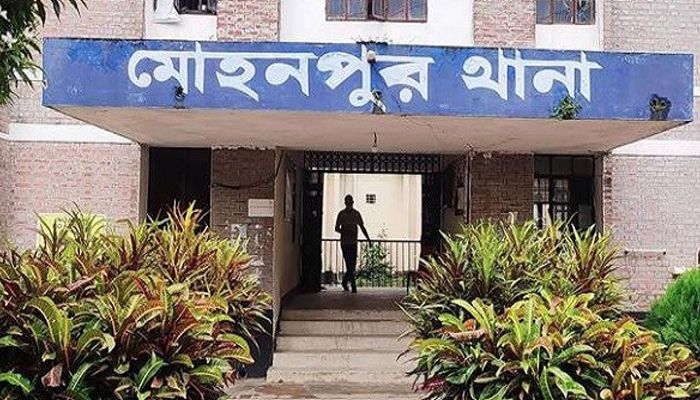মোহনপুরে মোটরসাইকেল-অটোরিকশা সংঘর্ষে একজন নিহত, আহত ৩
