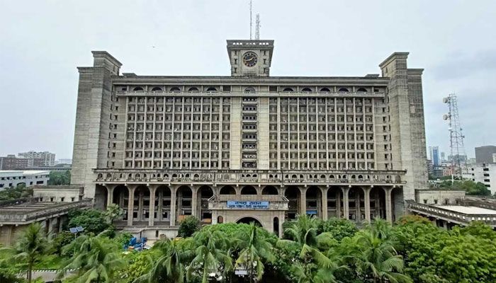 জোড়াতালি দিয়ে চলছে ঢাকার দুই সিটি করপোরেশন