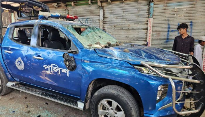 নুরাল পাগলার দরবারে পুলিশের ওপর হামলার ঘটনায় গ্রেপ্তার ৫