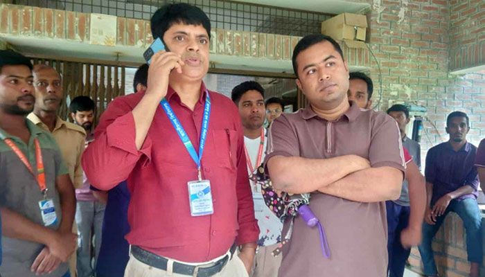 রবীন্দ্রনাথ ঠাকুর হল থেকে ছাত্রদলের কেন্দ্রীয় সহ-সভাপতি আটক