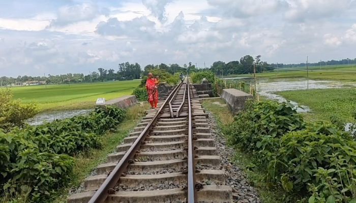 ট্রেনে কাটা পড়ে বৃদ্ধের মৃত্যু 