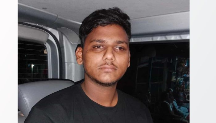 রাজবাড়ীতে নুরাল পাগলের মরদেহ পোড়ানোর ঘটনায় এক ড্রাইভার গ্রেপ্তার 