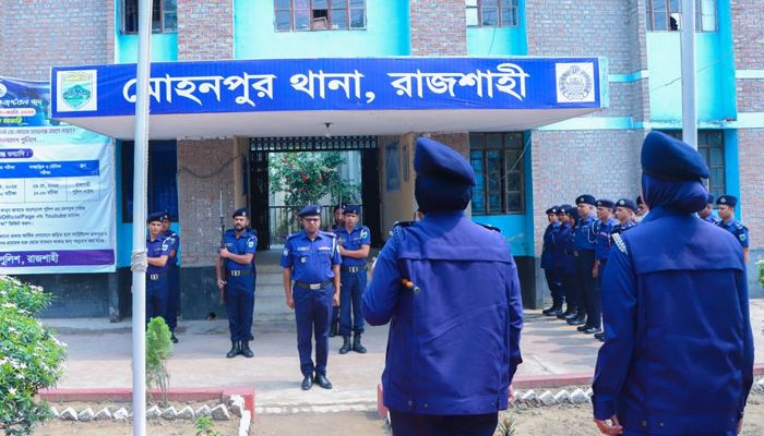 মোহনপুরে কিশোরের ঝুলন্ত মরদেহ উদ্ধার