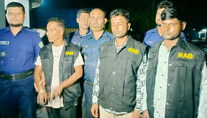র‌্যাব পরিচয় দিয়ে চাঁদা দাবির মামলায় তিন শ্রমিক দল নেতা গ্রেপ্তার, দল থেকে বহিষ্কার