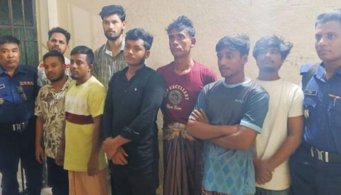 চবিতে দফায় দফায় সংঘর্ষের ঘটনায় গ্রেপ্তার ৮
