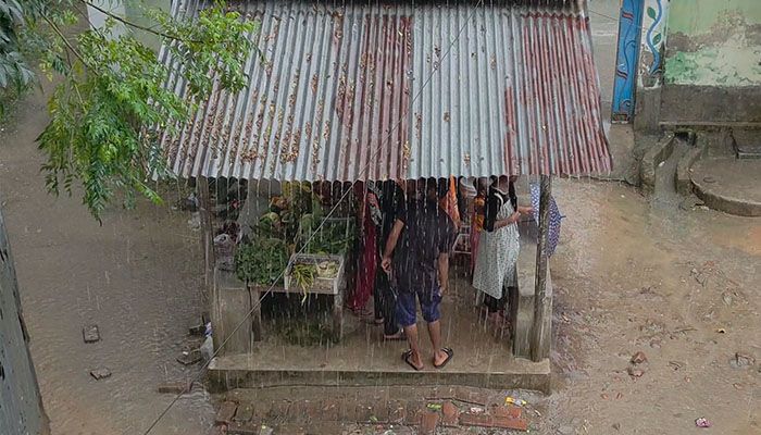 ‘আজ কাজ নাই, ভাতও নাই’