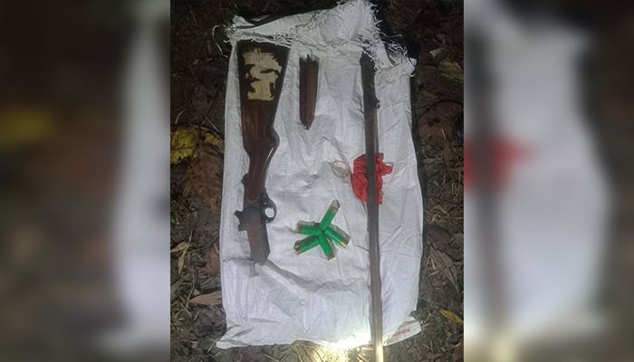 মিঠাপুকুরে একনালা বন্দুক ও গুলি উদ্ধার 