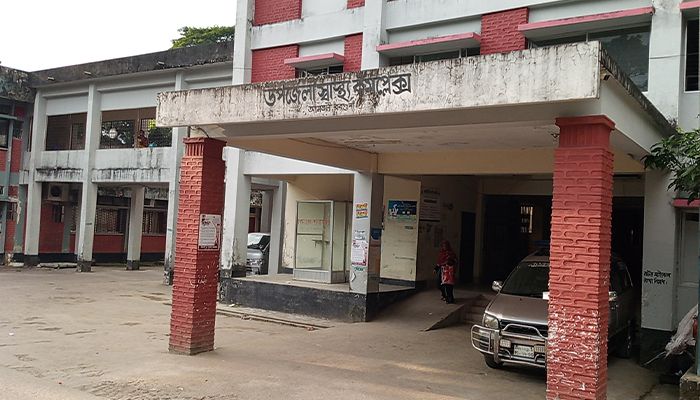 যৌতুক না পেয়ে স্ত্রীর চোখে মরিচের গুঁড়ো 
