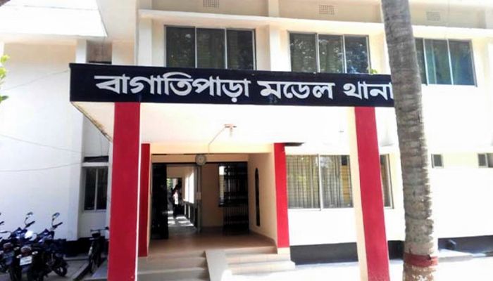 ওসির বিরুদ্ধে ঘুষ দাবির অভিযোগ