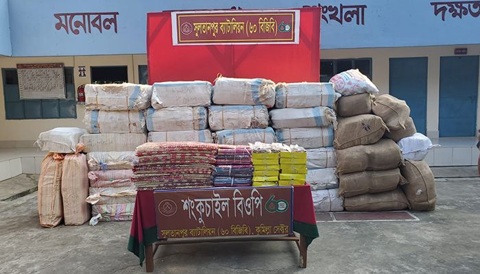সীমান্তে বিজিবির অভিযানে ৫ কোটি টাকার অবৈধ ভারতীয় পণ্য জব্দ