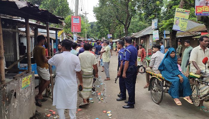 ঈদগাহ মাঠের নামকরণ নিয়ে দুই গ্রামবাসীর সংঘর্ষে আহত ২০