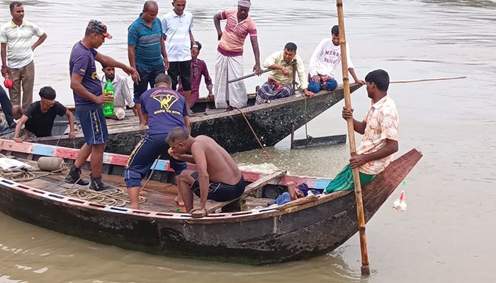 তুরাগ নদে নৌকা ডুবে নিখোঁজ এক শিশুর মরদেহ উদ্ধার