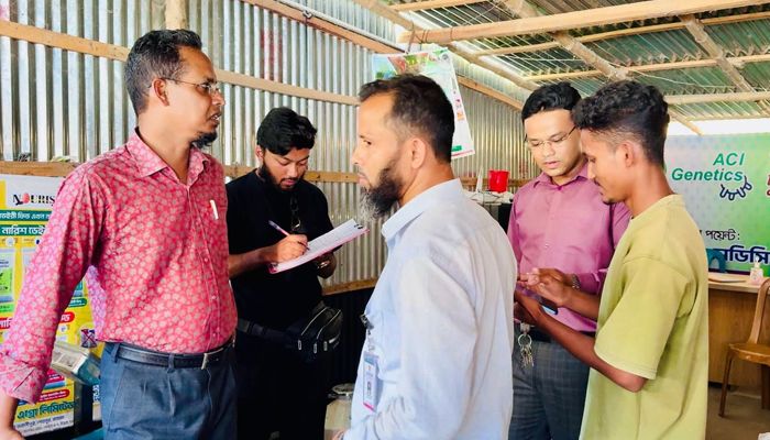 হিলিতে নিষিদ্ধ ভারতীয় ভ্যাকসিন-বীজ বিক্রি, ৪ প্রতিষ্ঠানকে জরিমানা