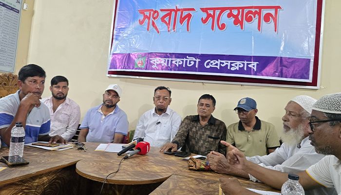 ভ্যাট কর্মকর্তার আচরণের প্রতিবাদে ব্যবসায়ীদের আল্টিমেটাম
