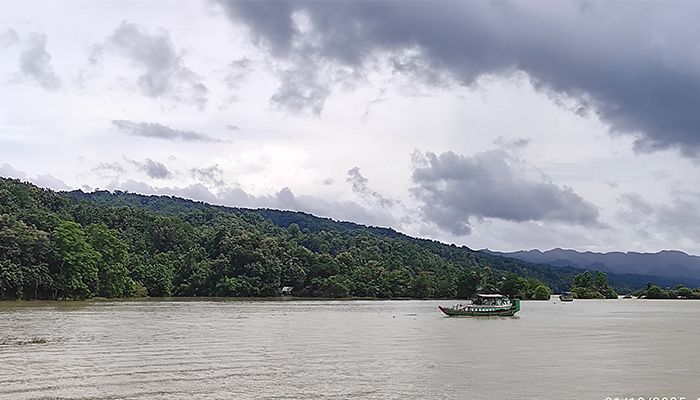 এক শিক্ষার্থীর মরদেহ উদ্ধার, নিখোঁজ আরও একজন