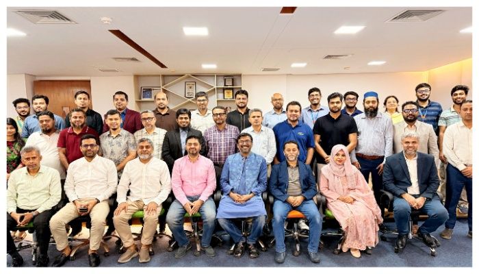 ইউআইইউতে এআই ব্যবহার বিষয়ক লংকাবাংলা সিকিউরিটিজের প্রশিক্ষণ অনুষ্ঠিত