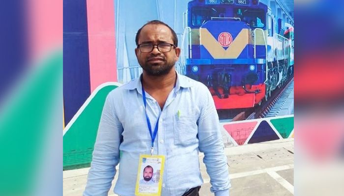উদ্ধারকাজ শেষে ফেরার পথে রেল প্রকৌশলীর মৃত্যু