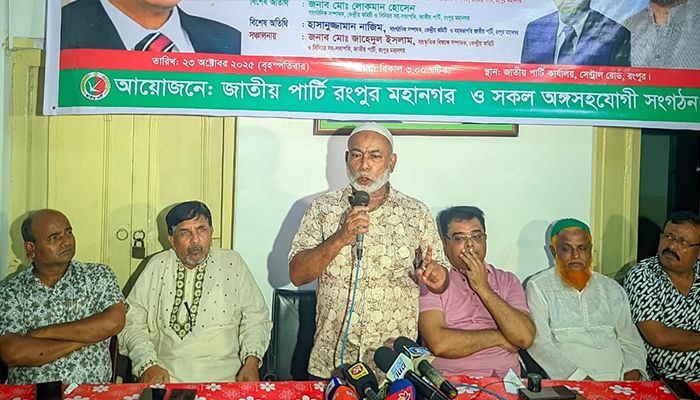 দুই ছাত্র উপদেষ্টাকে পরিষদে রেখে সুষ্ঠু নির্বাচন সম্ভব নয় : মোস্তাফিজার