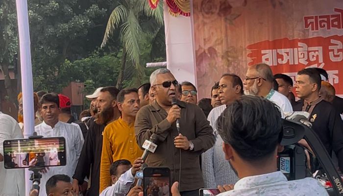 বাসাইলে ১০০টি মসজিদে ২৫ লাখ টাকা অর্থ সহায়তা 