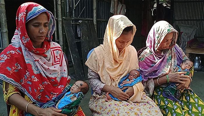 একসঙ্গে ৩ কন্যা সন্তানের জন্ম, দুশ্চিন্তায় দিনমজুর দম্পতি
