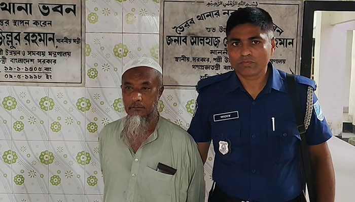 শিশু ধর্ষণের অভিযোগে র‌্যাবের হাতে মুয়াজ্জিন আটক