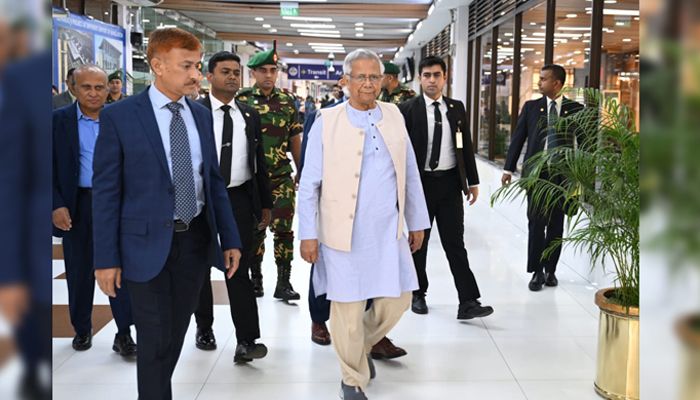 রোমের উদ্দেশে ঢাকা ত্যাগ প্রধান উপদেষ্টার