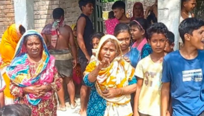 বিরামপুর সীমান্তে বিজিবি-গ্রামবাসীর সংঘর্ষ