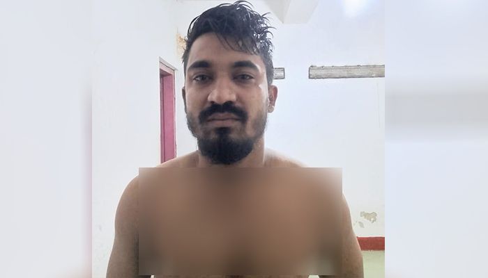 ছাত্রলীগ নেতাকে ধরতে গিয়ে হামলার শিকার দুই পুলিশ সদস্য