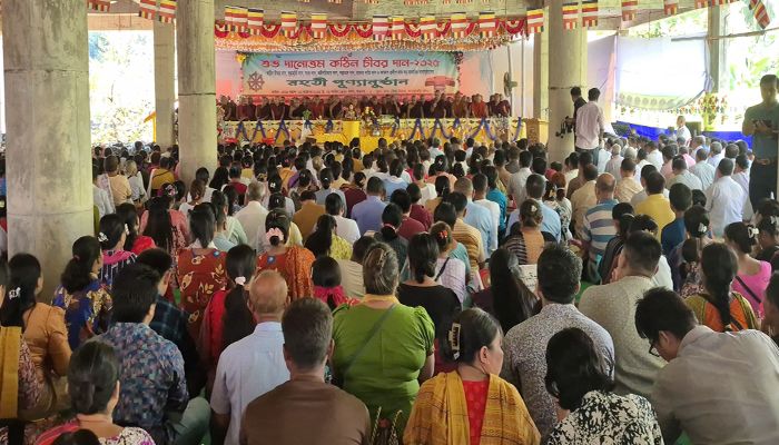 খাগড়াছড়িতে দানোত্তম কঠিন চীবর দান উদযাপন