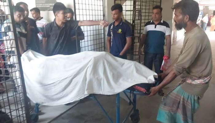 চুয়াডাঙ্গায় মদপানে মৃত চারজনের মরদেহ তোলা হবে আজ