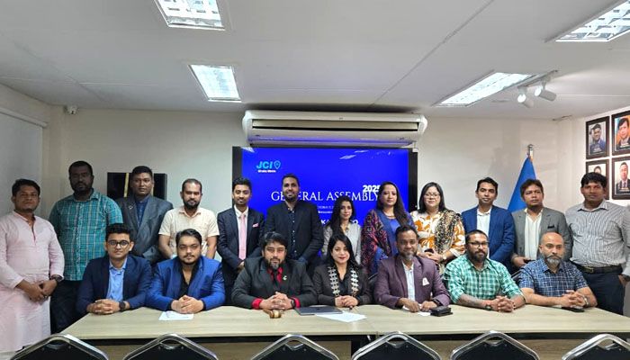 জুনিয়র চেম্বার ইন্টারন্যাশনাল (জেসিআই) ঢাকা মেট্রো ইতিবাচক পরিবর্তন এবং নেতৃত্ব বিকাশের প্রতিশ্রুতি নিয়ে ২০২৬ সালের জন্য তার বোর্ড গঠন করেছে। 