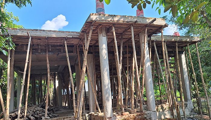 ফেনীতে চাঁদা না দেওয়ায় শ্রমিক দল নেতার ওপর হামলা 