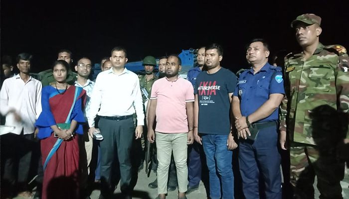 নদী থেকে বালু উত্তোলন, ঠিকাদারি প্রতিষ্ঠানের দুই কর্মকর্তার কারাদণ্ড