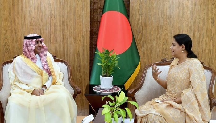রেইন ওয়াটার হার্ভেস্টিং প্রকল্পে সৌদির সহযোগিতা চায় বাংলাদেশ: পরিবেশ উপদেষ্টা 