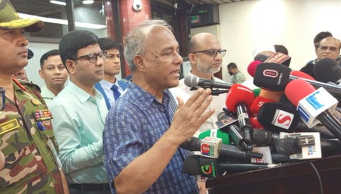 কার্গো ভিলেজের অগ্নিকাণ্ড তদন্তে আসছে ৪ দেশের বিশেষজ্ঞ: স্বরাষ্ট্র উপদেষ্টা