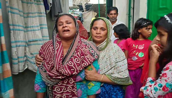 ভুল চিকিৎসায় প্রসূতির মৃত্যুর অভিযোগ, ধামাচাপার চেষ্টা