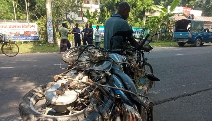 বাগেরহাটে বাসচাপায় ঠিকাদার নিহত