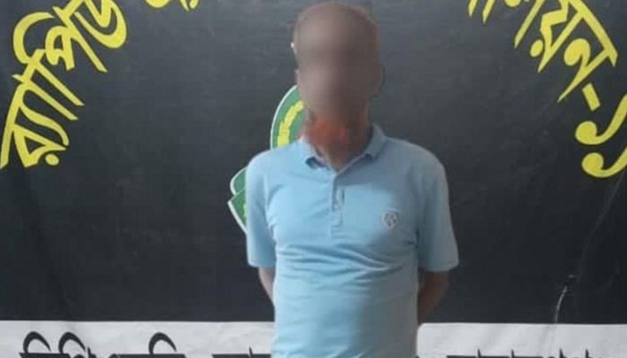 মেঘনা নদীতে গুলিতে দুইজন নিহতের ঘটনায় প্রধান আসামি গ্রেপ্তার