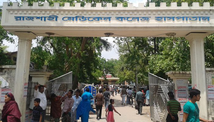 সাপে কাটা রোগী এখনও কম আসছে হাসপাতালে 