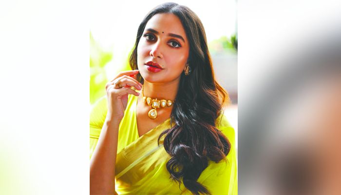 শুভশ্রীর ‘ওয়েটিং রুম’