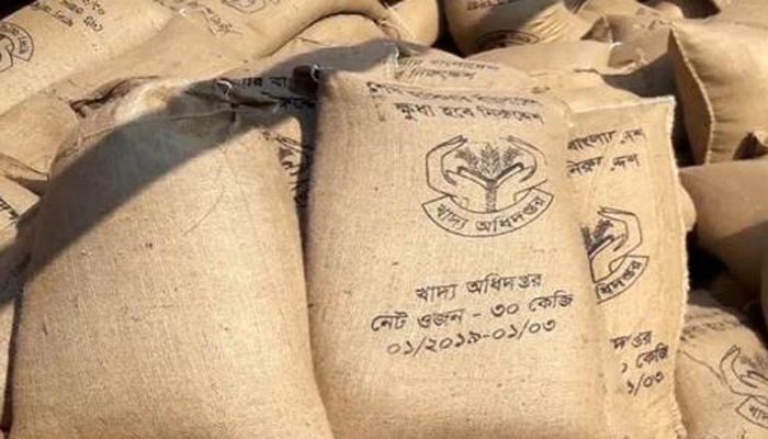 খাদ্যবান্ধবের দুই কোটি টাকার চাল কালোবাজারে