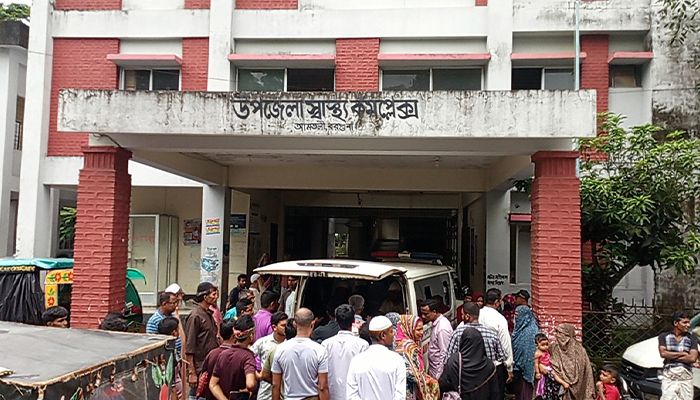 ব্যবসায়ীকে হাতুড়ি পেটা করে টাকা ছিনতাই