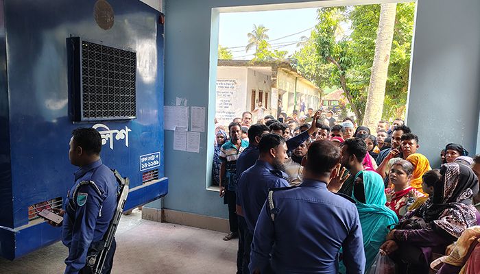 ভাঙ্গা থানা ও সরকারি প্রতিষ্ঠান ভাঙচুর, গ্রেপ্তার ২২ 